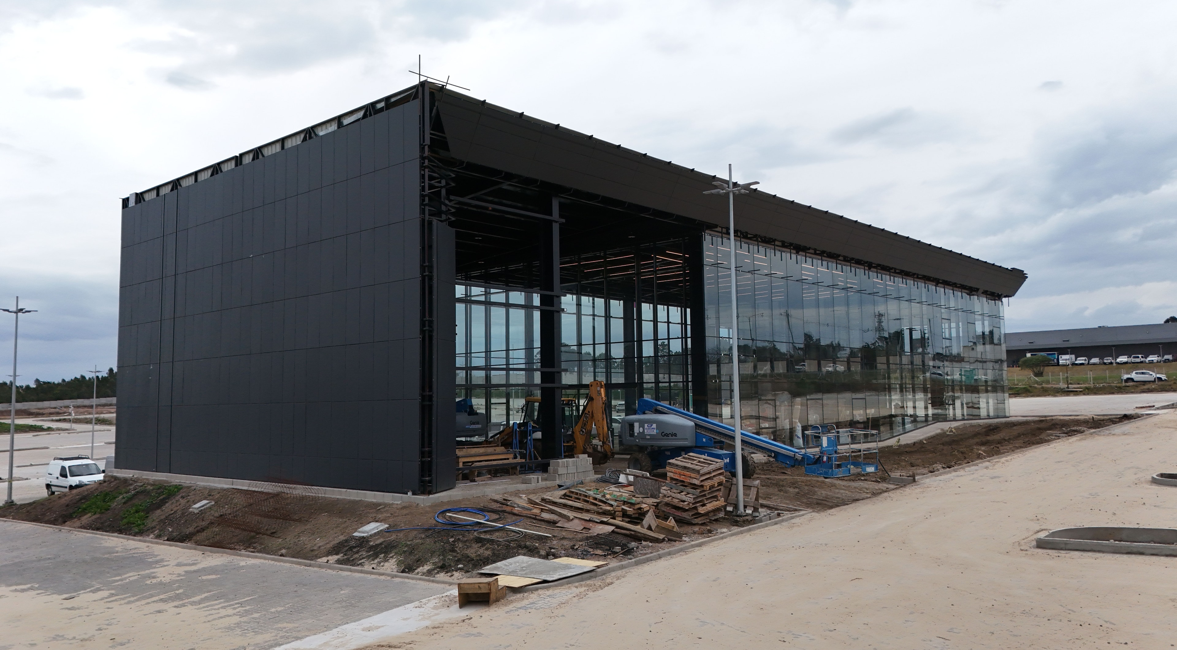 Automotora — Comercial en Canelones, Uruguay