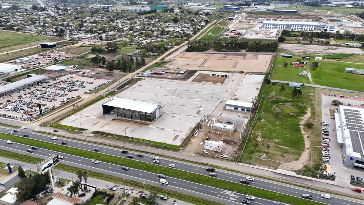 Complejo Multicar — Logística · Complejo automotriz en Canelones, Uruguay — imagen 5