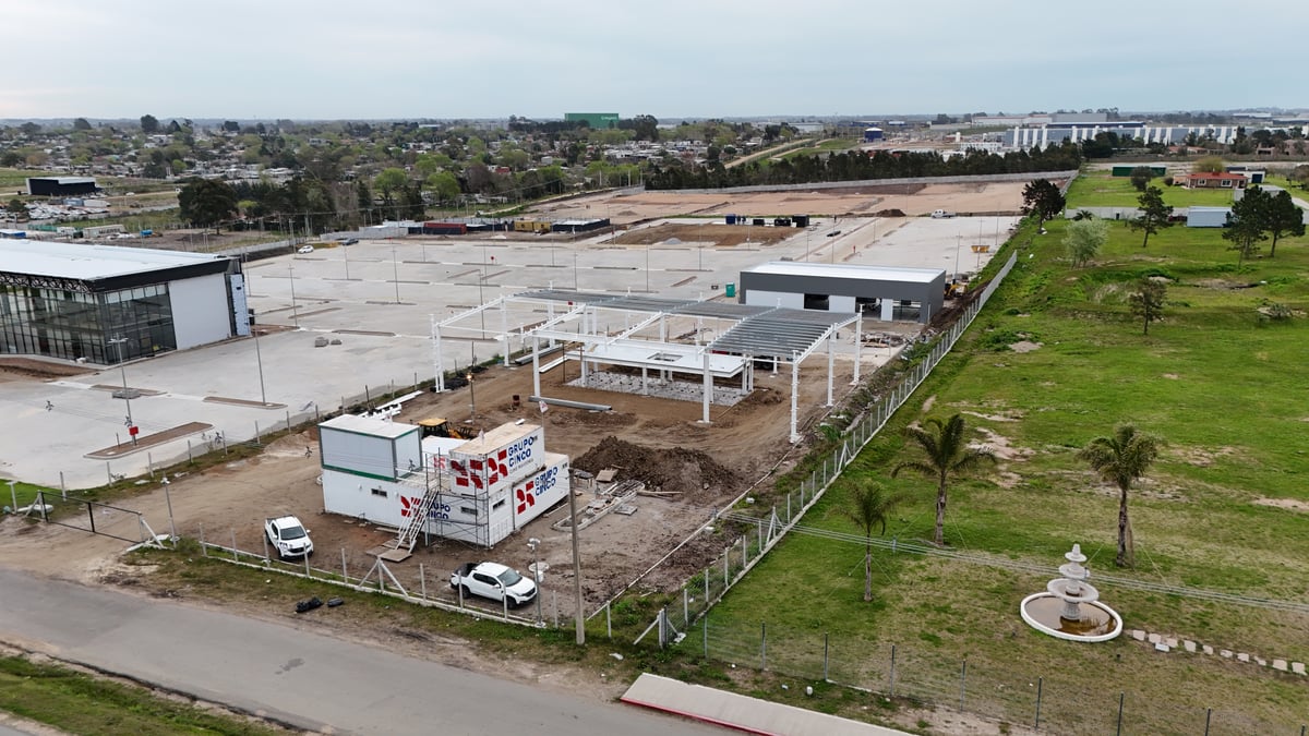 Rentadora Multicar — Comercial · Alquiler de vehículos en Canelones, Uruguay — imagen 2